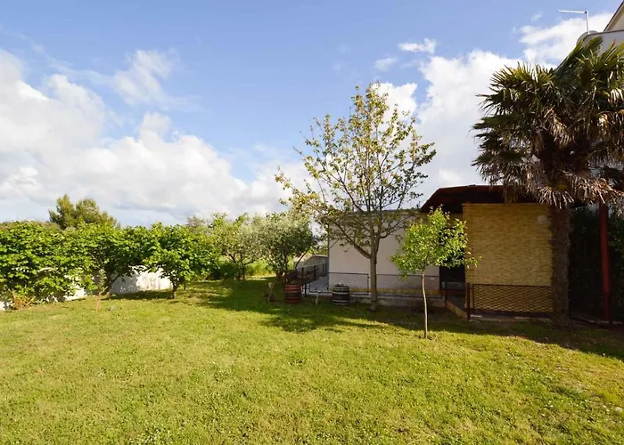 Holiday Home Snjezana In Stinjan - Istrien 17365 * Pula